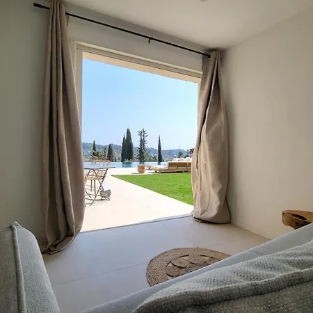 Ideal Appart hôtel *