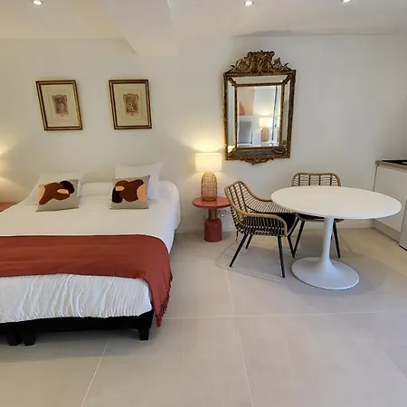 Ideal Aparthotel